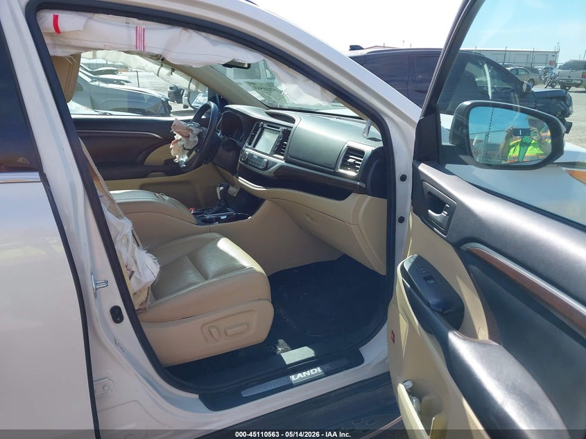 2016 TOYOTA HIGHLANDER auction photo 5