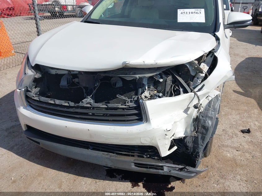 2016 TOYOTA HIGHLANDER auction photo 6