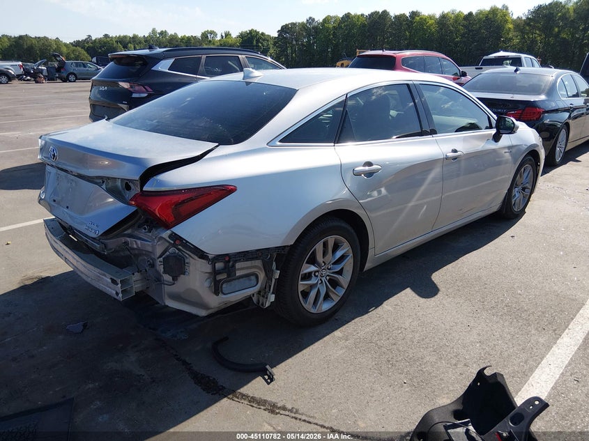 AtlanticExpress - Toyota Avalon Hybrid