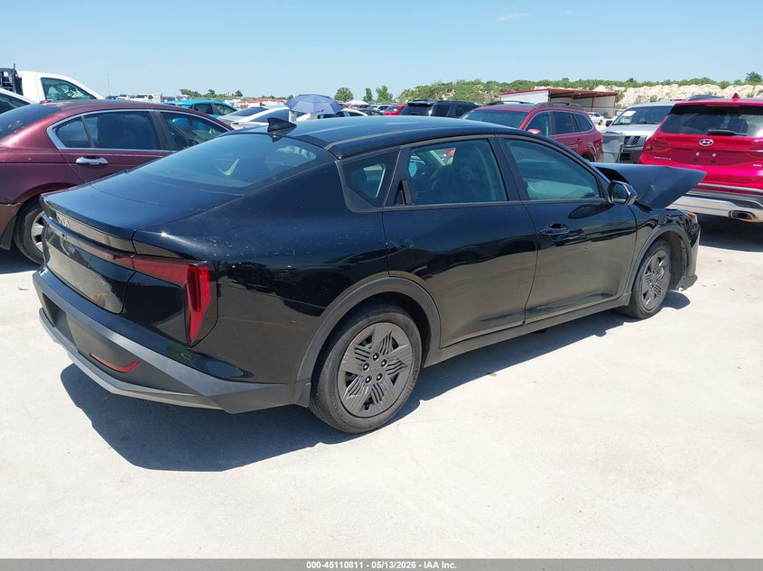 2025 KIA K4 auction photo 4