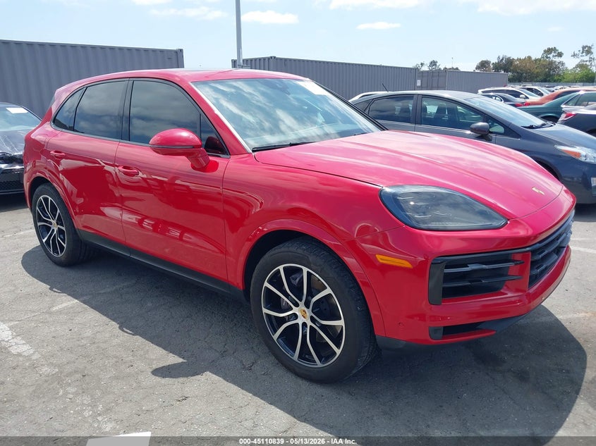 2024 PORSCHE CAYENNE