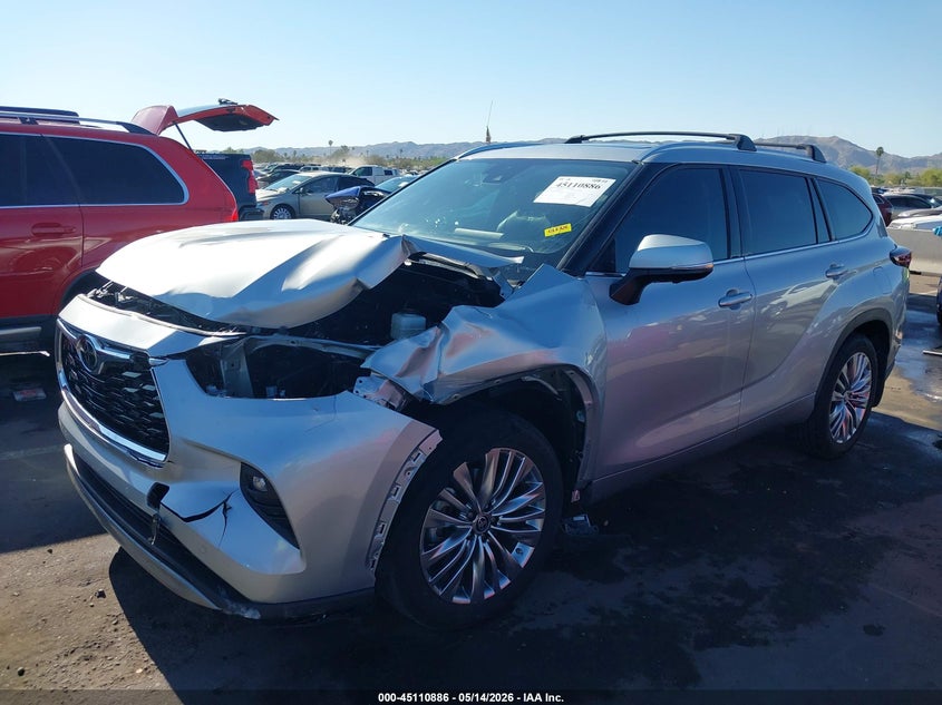 VIN 5TDKDRBH2RS048713 2024 TOYOTA HIGHLANDER PLATINUM