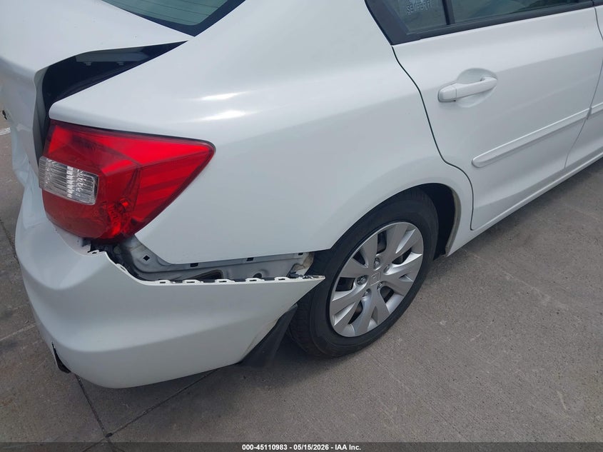 2012 Honda Civic 1.8 Lx White Lot 111045110983 Vin 19XFB2F55CE103428