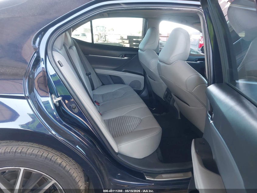 2022 TOYOTA CAMRY auction photo 8