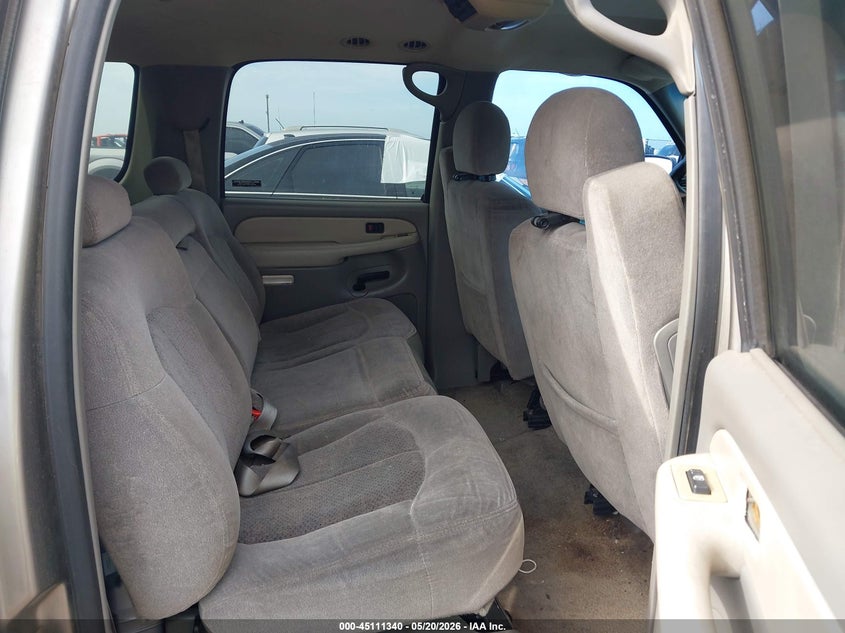 2001 Chevrolet Suburban 1500 Ls VIN: 3GNEC16T11G240666 Lot: 45111340
