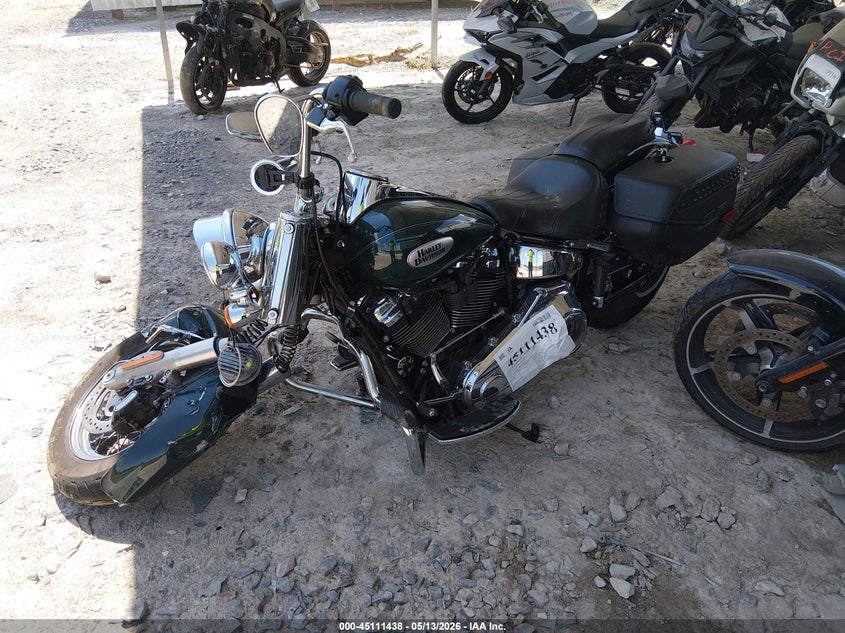 2024 HARLEY-DAVIDSON SOFTAIL MOTO 2