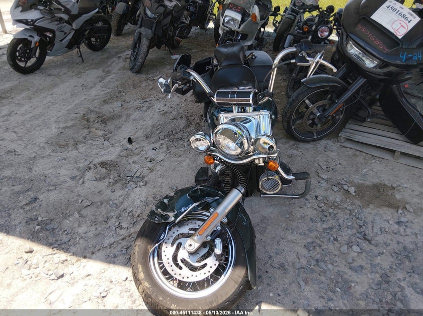 2024 HARLEY-DAVIDSON SOFTAIL MOTO 2