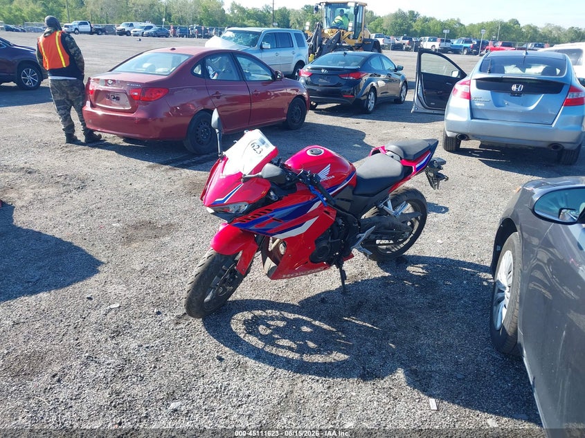 Vin: mlhpc7059s5102510, lot: 45609207, honda cbr500 ra 20252