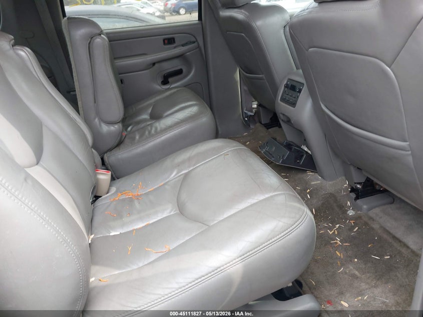 2004 GMC YUKON XL 1500 auction photo 8