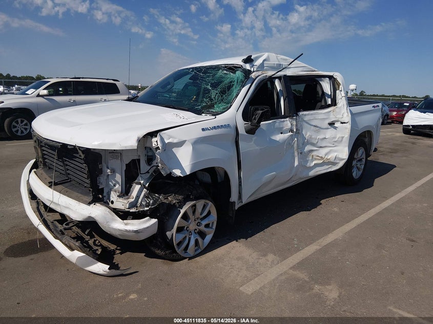 VIN 1GCPDBEK0PZ106687 2023 CHEVROLET SILVERADO 1500 4WD  SHORT BED CUSTOM