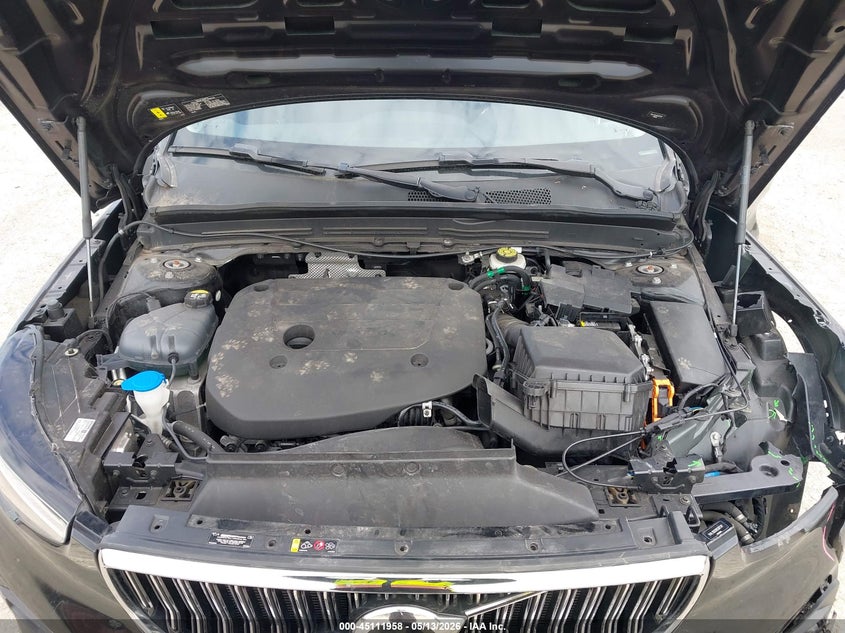 2024 Volvo Xc40 B5 Plus Bright Theme VIN: YV4L12UEXR2267317 Lot: 45111958