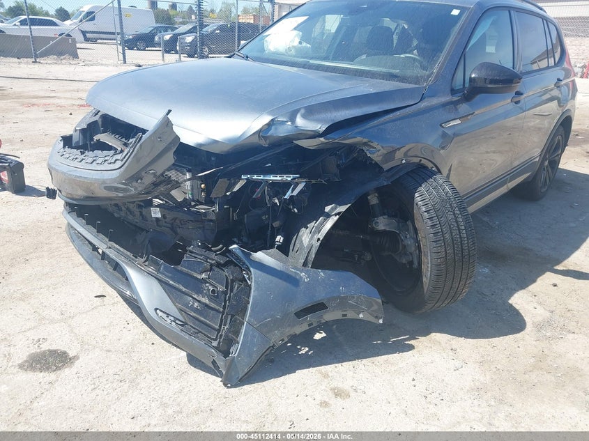 2024 VOLKSWAGEN TIGUAN auction photo 6