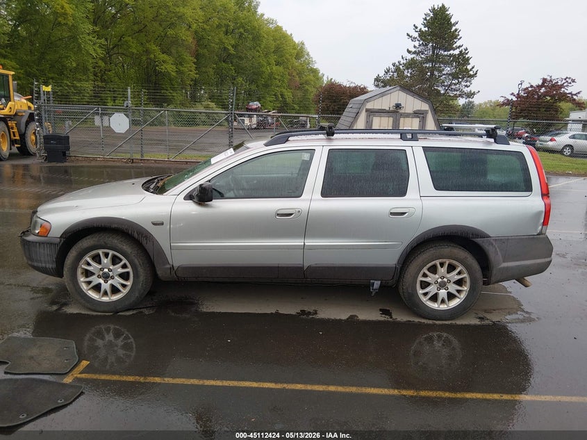 2004 Volvo Xc70 2.5T VIN: YV1SZ59H641141783 Lot: 45112424