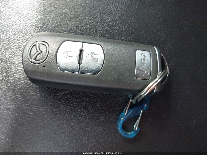 MAZDA MAZDA3 2018 VIN 3MZBN1M37JM270097