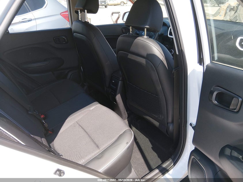 2026 HYUNDAI VENUE auction photo 8