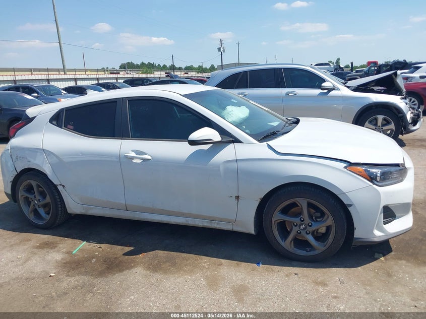 2020 Hyundai Veloster 2.0 VIN: KMHTG6AF1LU031409 Lot: 45112524