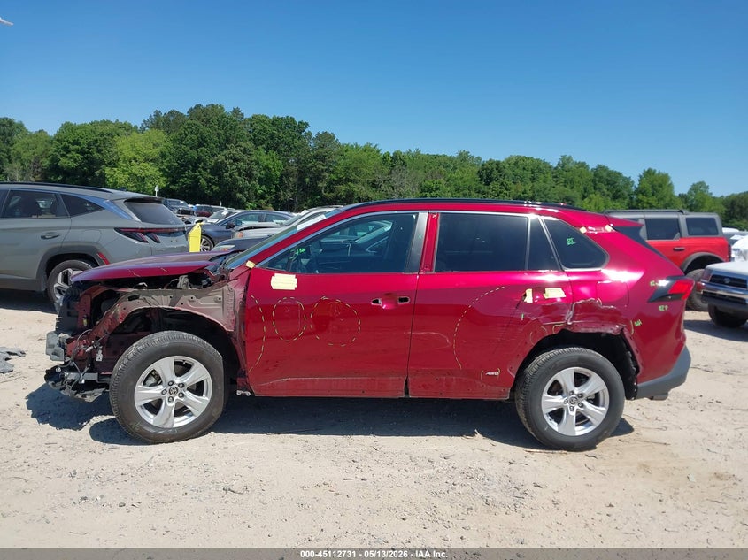 VIN 4T3RWRFV4MU018080 2021 TOYOTA RAV4 HYBRID XLE