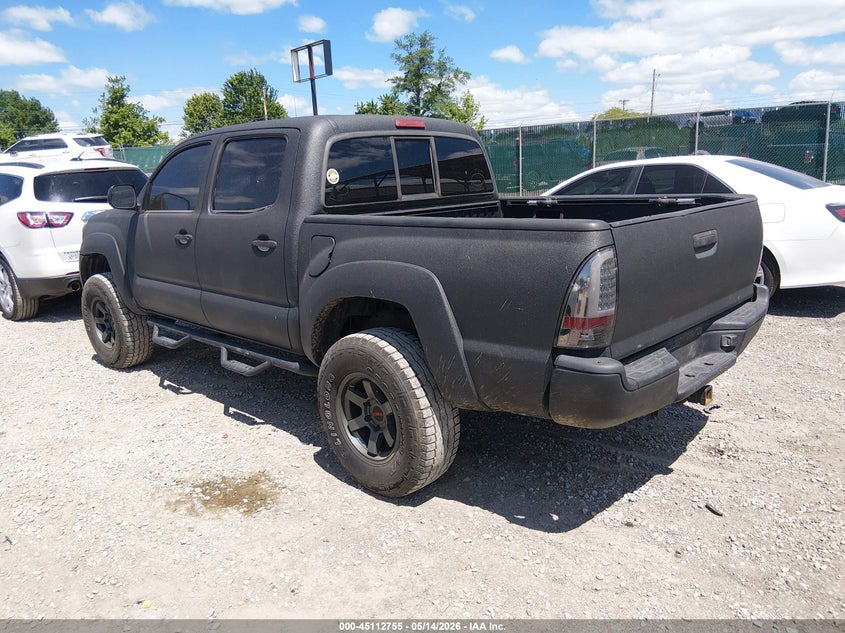 2005 TOYOTA TACOMA auction photo 3