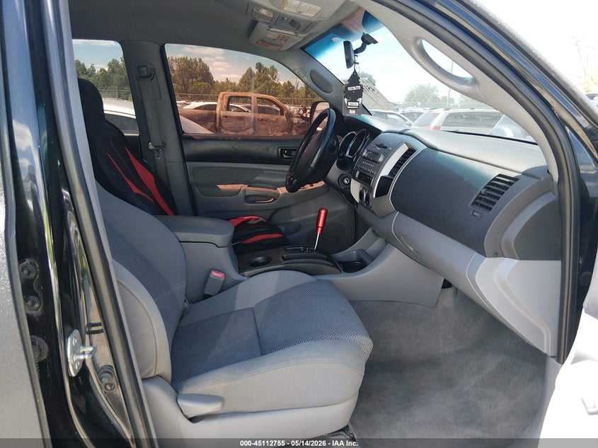2005 TOYOTA TACOMA auction photo 5