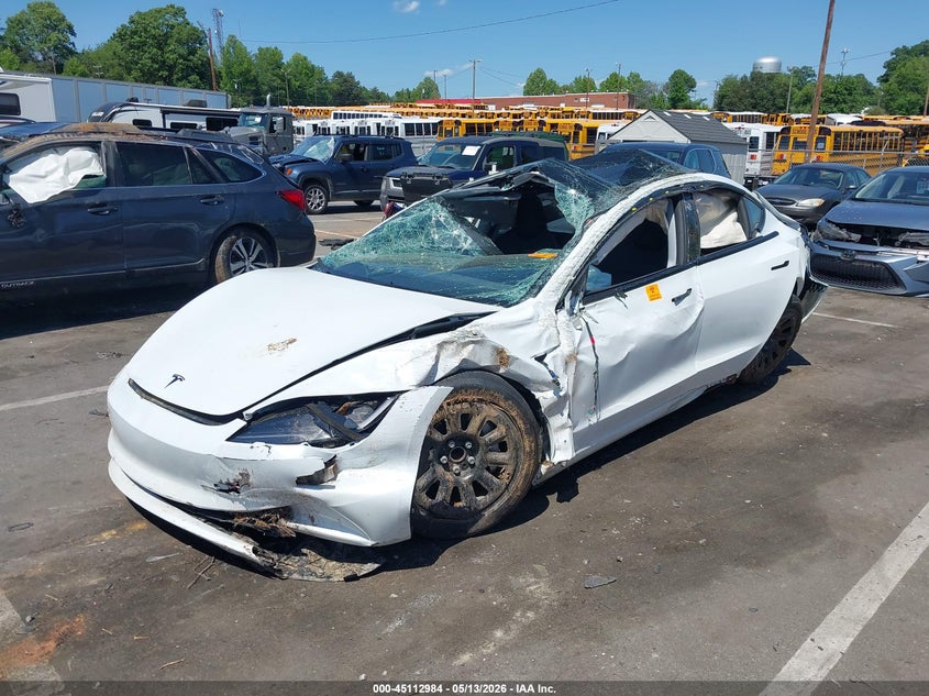 Vin: 5yj3e1eaxsf135108, lot: 45610568, tesla model 3 long range rear-wheel drive/standard rear-wheel drive 20252