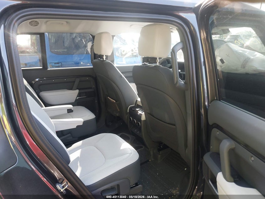 2026 Land Rover Defender P300 S VIN: SALEJFFU8T2498076 Lot: 45113040