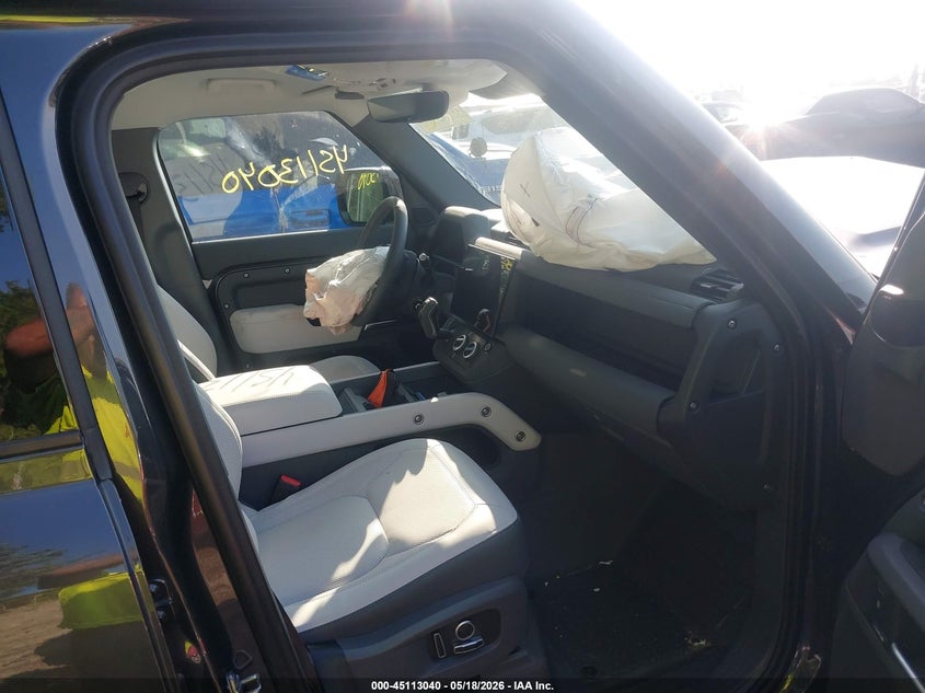 2026 LAND ROVER DEFENDER auction photo 5