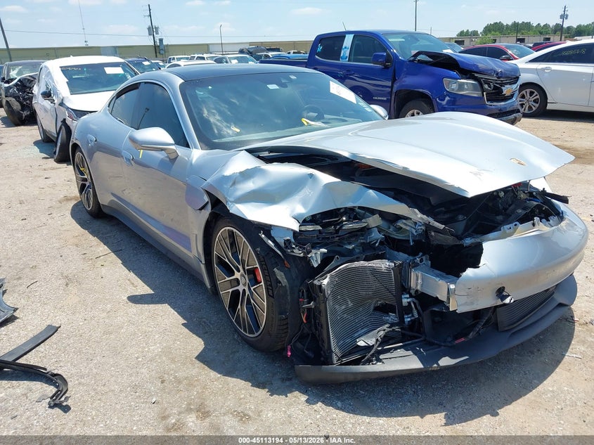 2021 PORSCHE TAYCAN auction photo 1