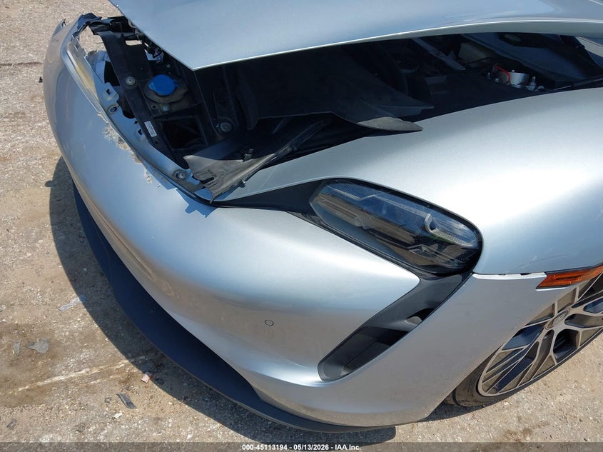 2021 PORSCHE TAYCAN auction photo 6