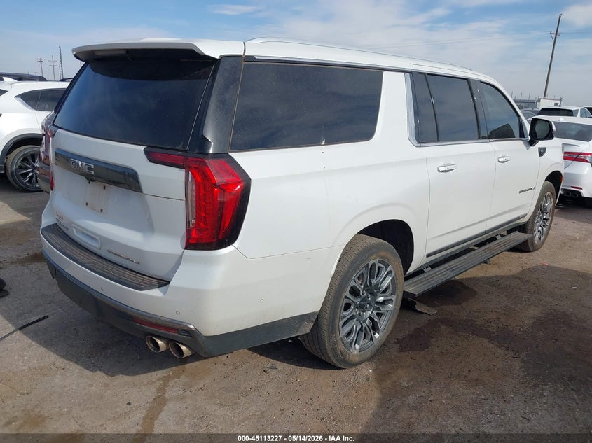 2023 GMC YUKON XL auction photo 4