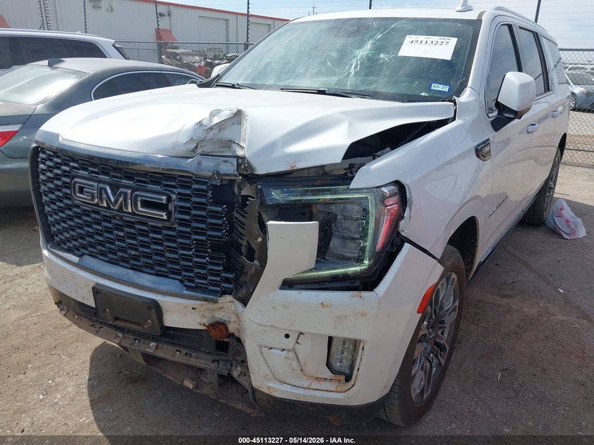 2023 GMC YUKON XL auction photo 6