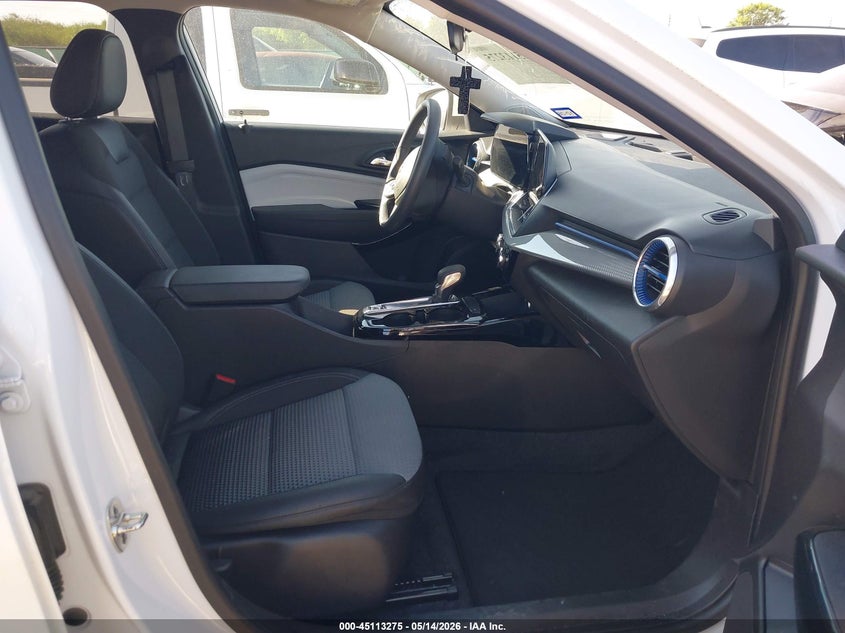 2025 CHEVROLET TRAX auction photo 5