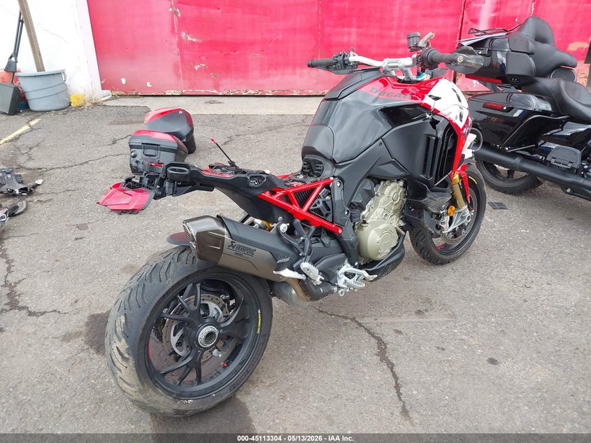2023 DUCATI MULTISTRADA MOTO 4
