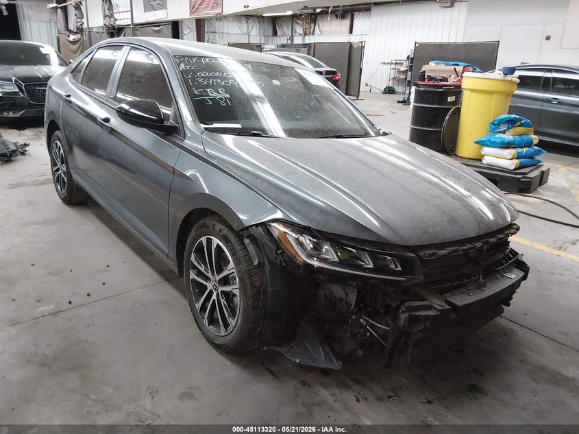 2025 VOLKSWAGEN JETTA  (VIN: 3VWBX7BU3SM020642)