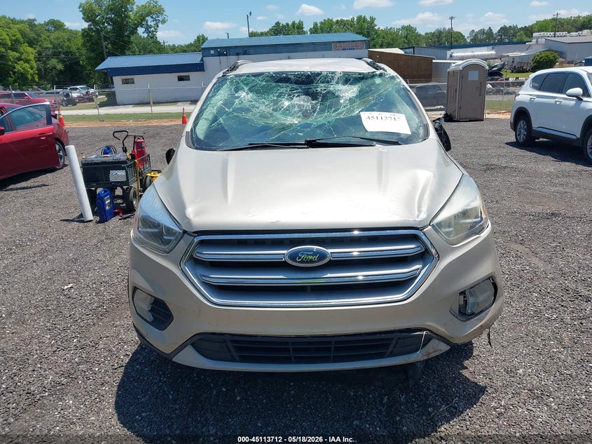 VIN 1FMCU9J91JUD62055 2018 FORD ESCAPE TITANIUM
