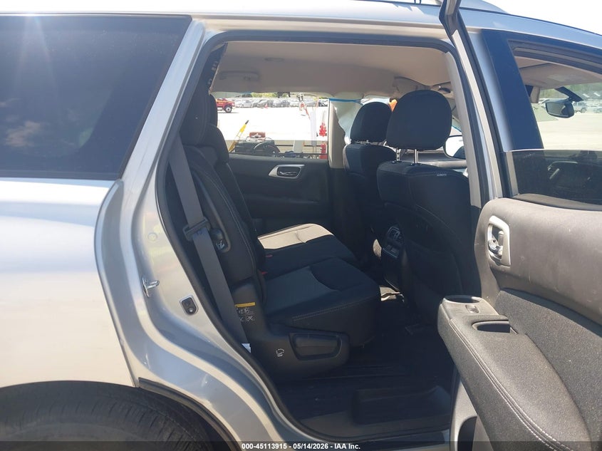 VIN 5N1DR2MM6HC656337 2017 NISSAN PATHFINDER SV