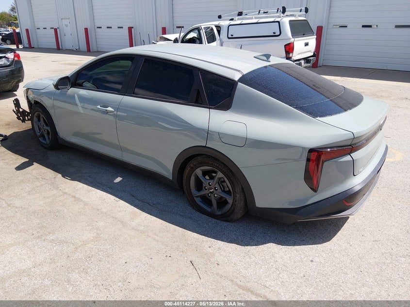 Vin: 3kpft4de8se190476, lot: 45611811, kia k4 lxs 20253