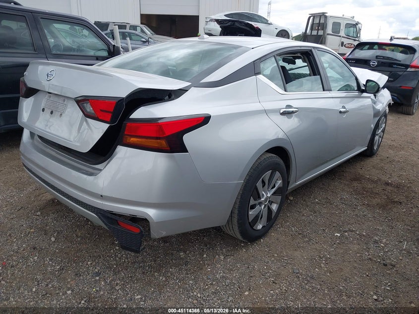 AtlanticExpress - Nissan Altima