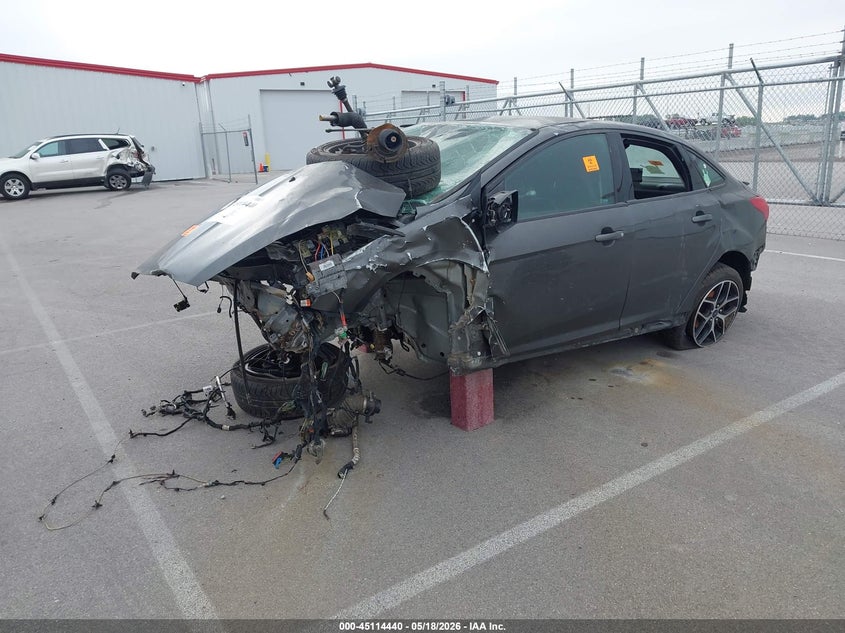 Vin: 1fadp3f29gl212532, lot: 45612024, ford focus se 20162