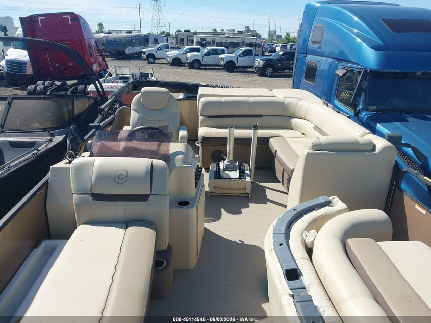 2019 GODFREY PONTOON auction photo 5