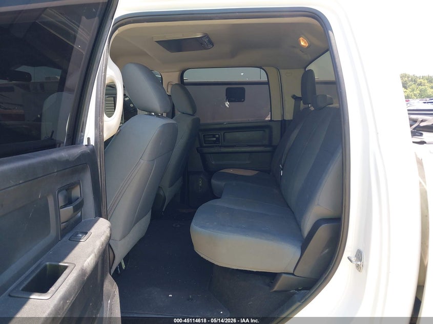 2017 Ram 3500 Tradesman 4X4 8' Box VIN: 3C63RRGLXHG751919 Lot: 45114618