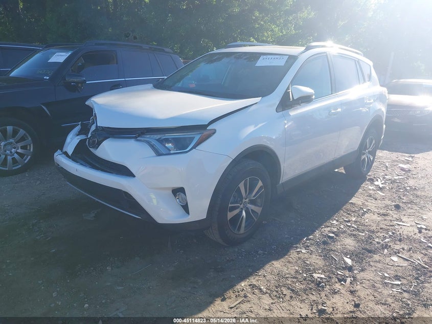2018 Toyota Rav4 Xle 2T3RFREV9JW848454 photo 1