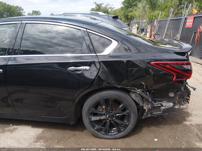 VIN 1N4AL3AP8JC284735 2018 NISSAN ALTIMA 2.5 SR