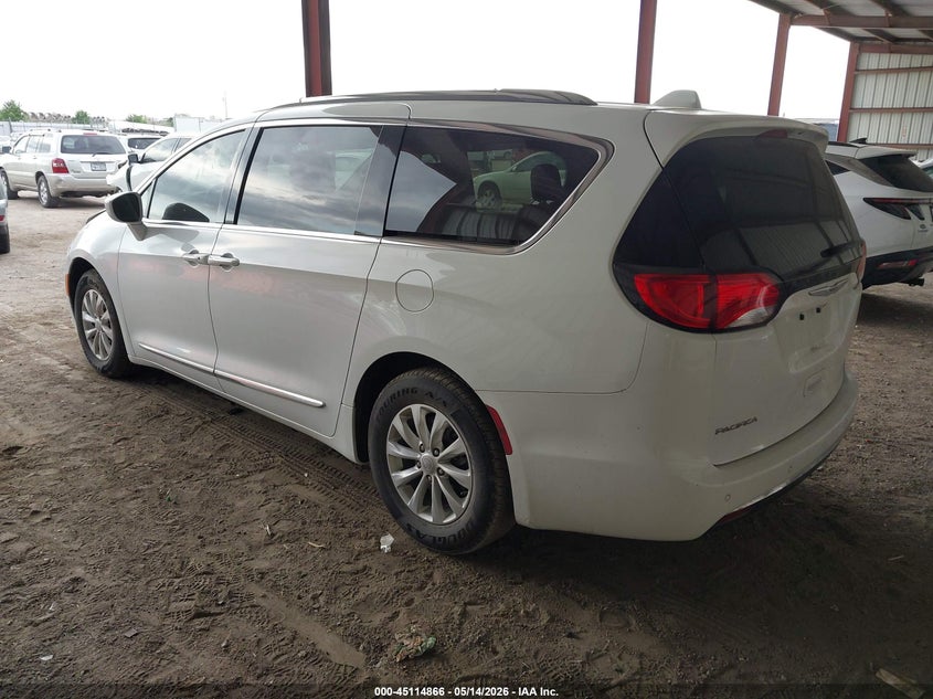 2018 CHRYSLER PACIFICA auction photo 3