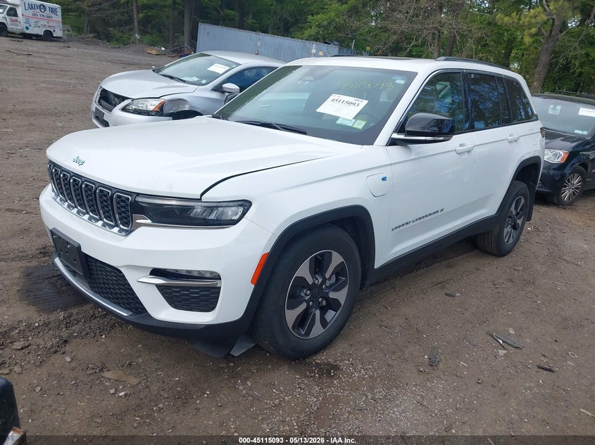 2024 JEEP GRAND CHEROKEE 4XE auction photo 2