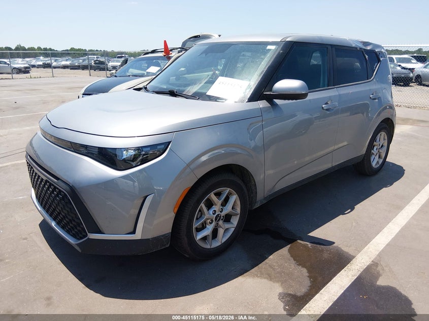2023 KIA SOUL auction photo 2