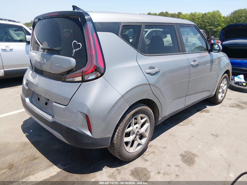 2023 KIA SOUL auction photo 4