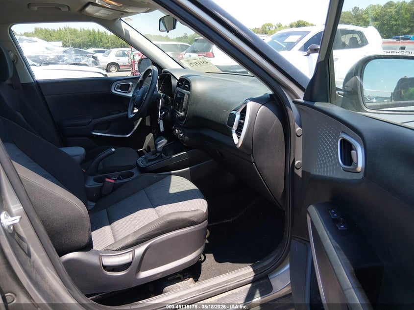 2023 KIA SOUL auction photo 5