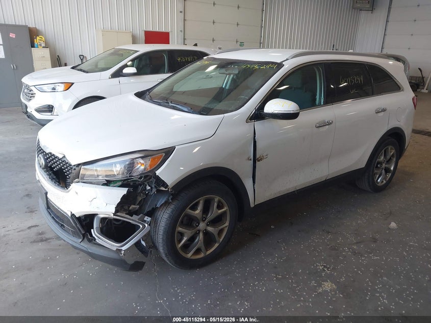 2016 KIA SORENTO auction photo 2