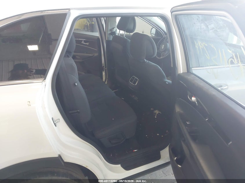 2016 KIA SORENTO auction photo 8