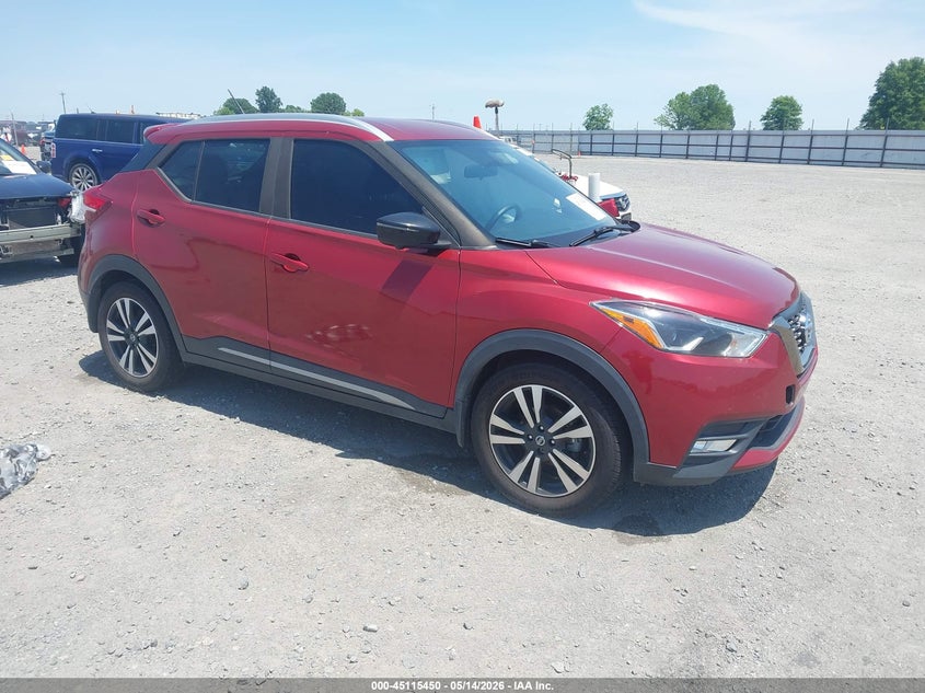VIN 3N1CP5CU7KL549773 2019 NISSAN KICKS SR